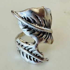 Vintage wrap ring size 6 1/2 silver chunky statement leaf Boho western fairy